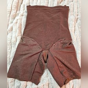 Honeylove Superpower short